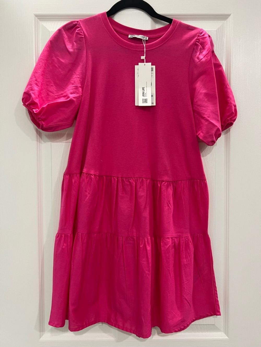 Zara Bright Fuchsia Puff-Sleeve Tiered Dress